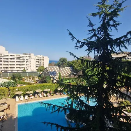 아파트 Poolside In Golden Sands